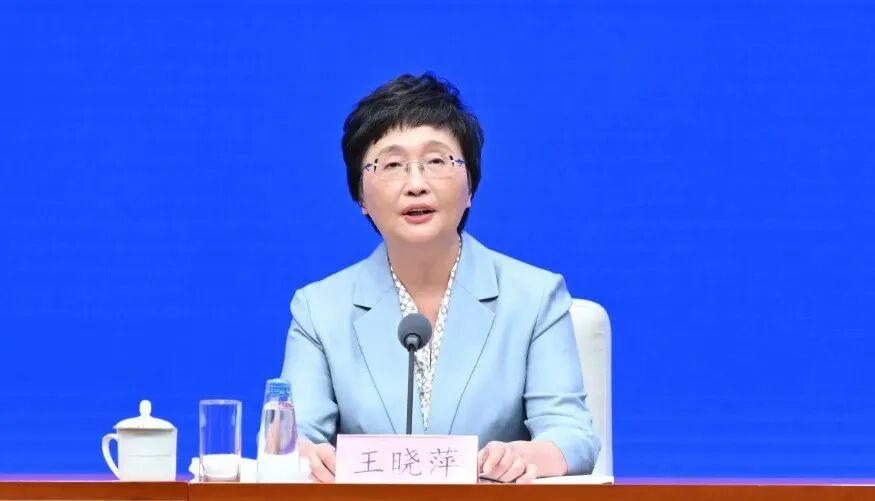 加拿大28-2026养老金“22连涨”稳了！工龄满40年，挂钩调整更吃香吗？